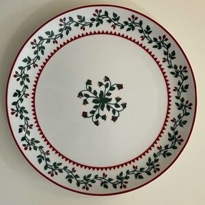 Smithsonian Institution Decorative Holiday Plate
